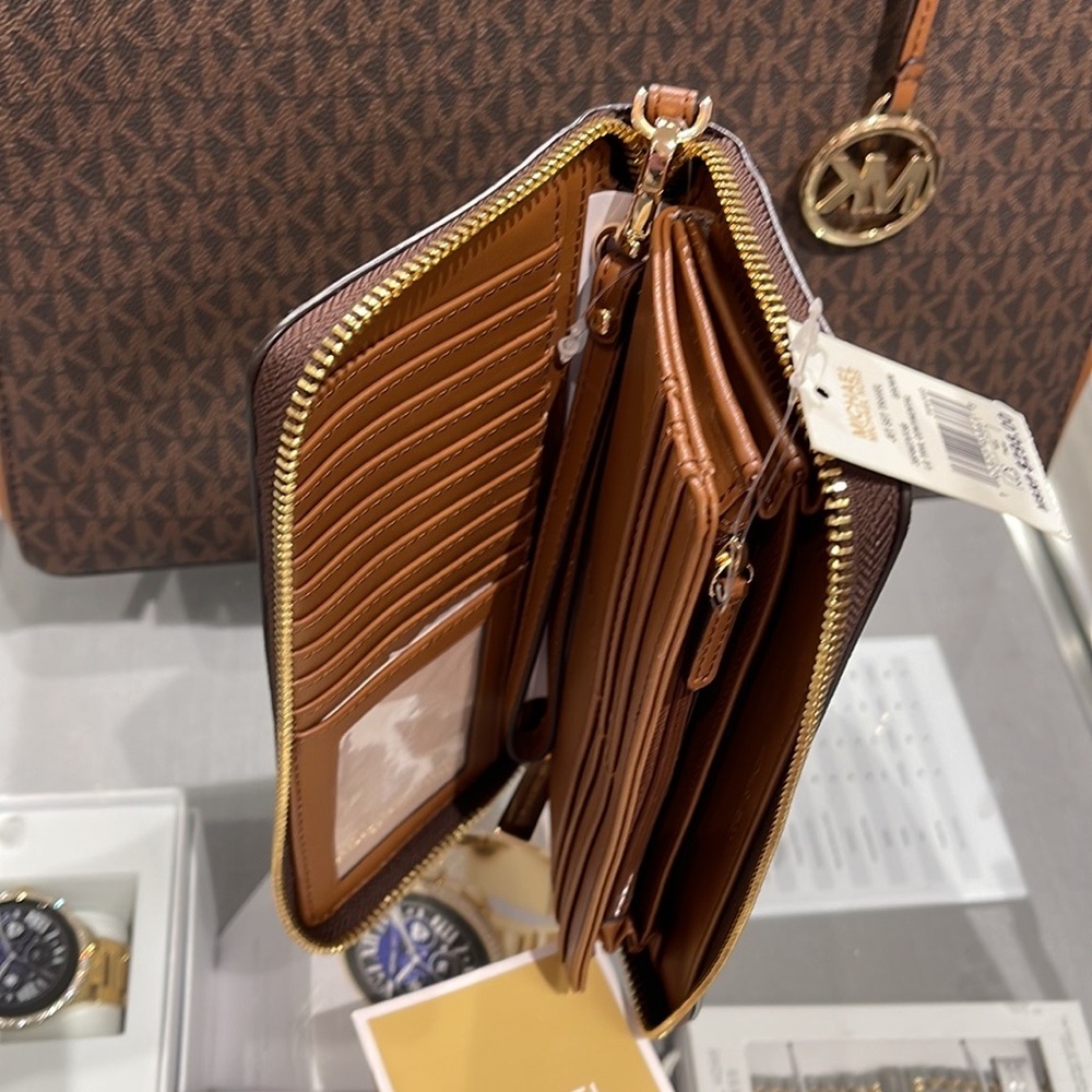 Michael Kors Jet Set Travel Large Travel CONTINENTAL wallet-wristlet-phoneholder - Picture 9 of 16